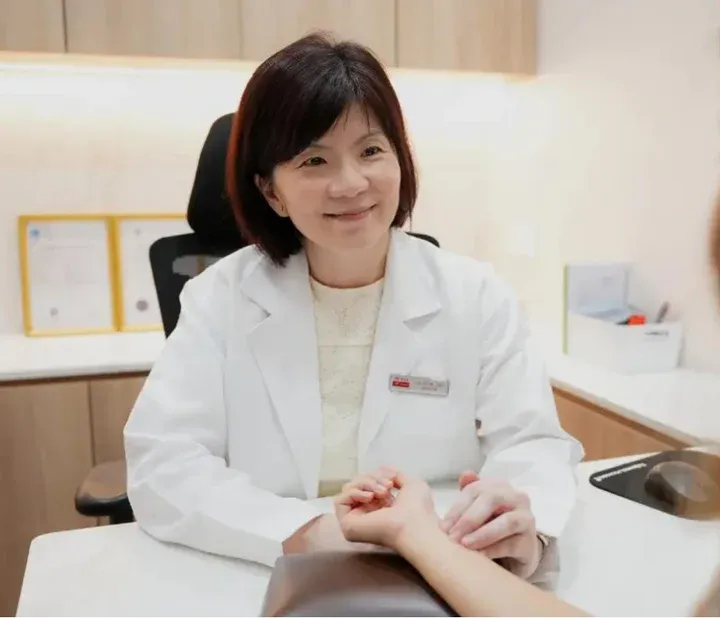 Chuyên gia Y học cổ truyền tư vấn sức khỏe